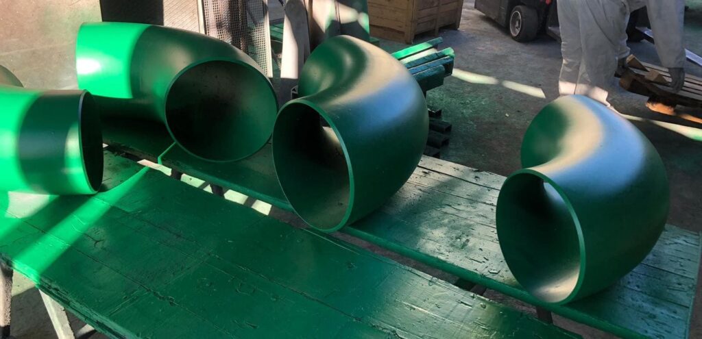 Verniciatura curve tubazioni presso MA.GIA S.r.l.
